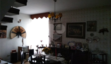 Casa à venda com 4 quartos, sendo 1 suíte,  em Campo Belo, São Paulo, SP