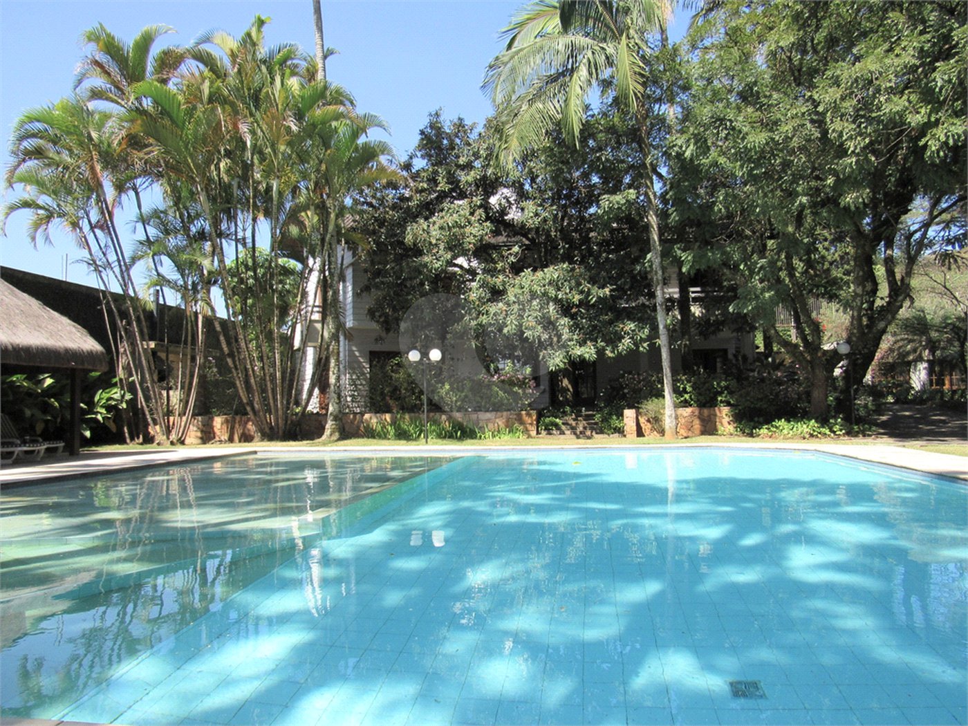 Casa à venda com 4 suítes no condomínio Jatoba, São Paulo - SP