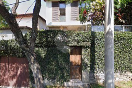 Sobrado à venda com 4 quartos, sendo 1 suíte, em Pinheiros, São Paulo, SP