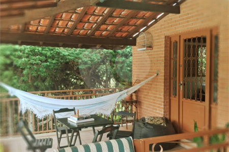Casa à venda com 3 quartos, sendo 1 suíte, no condomínio Acmti - Colinas do Mosteiro, Terras de Itaici e Recanto dos Pássaros, Indaiatuba - SP