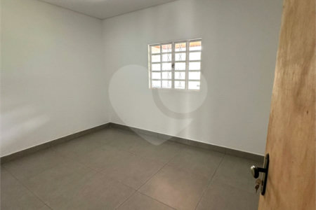 Casa para alugar com 2 quartos, sendo 1 suíte, em Parque dos Ipês III, Ponta Porã, MS