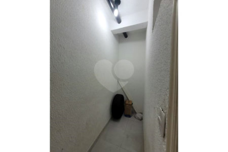 Casa à venda com 3 quartos, sendo 1 suíte,  no condomínio Maximus I, São Paulo - SP