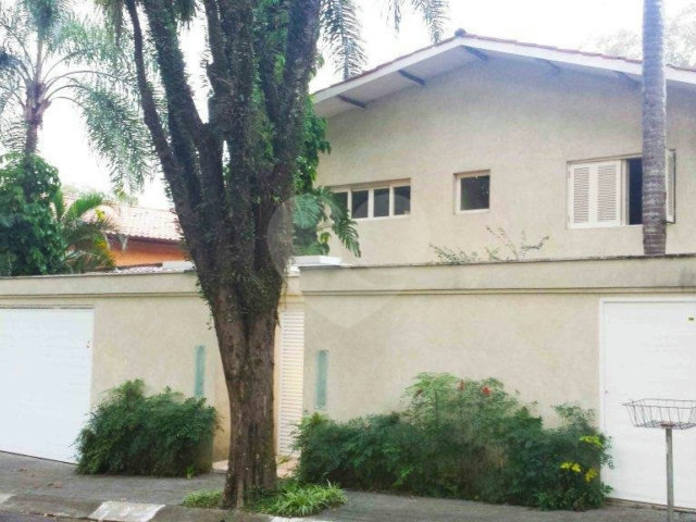 Sobrado à venda com 4 quartos, sendo 2 suítes,  em Jardim Marajoara, São Paulo, SP