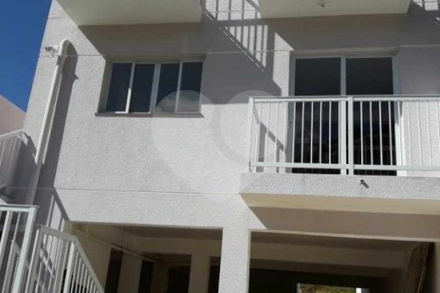 Sobrado à venda com 3 quartos, sendo 1 suíte, em Villa Verde, Franco da Rocha, SP