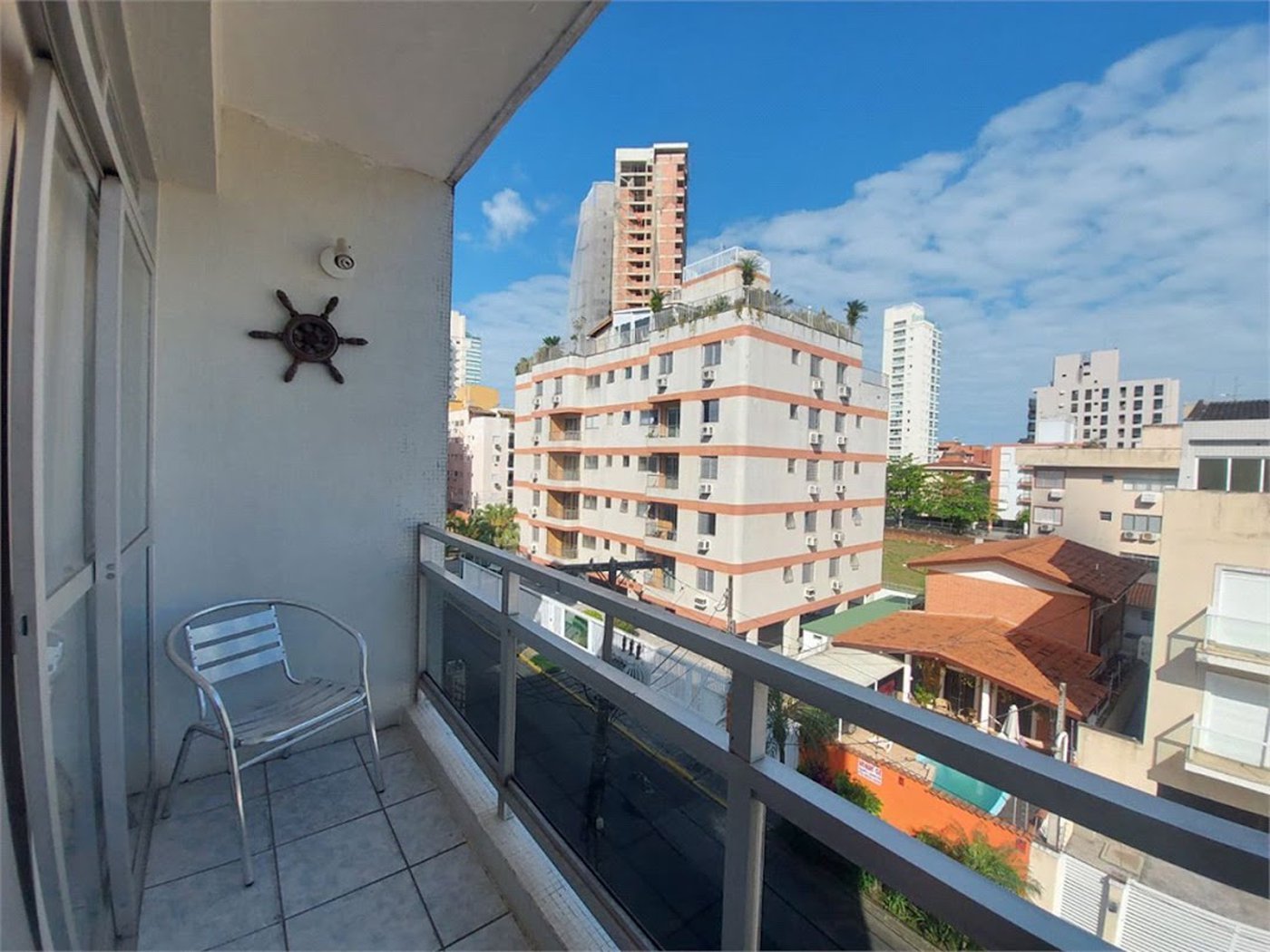 Apartamento com 3 dormitórios à venda, 87 m² por R$ 400.000,00 - Jardim Praiano - Guarujá/SP