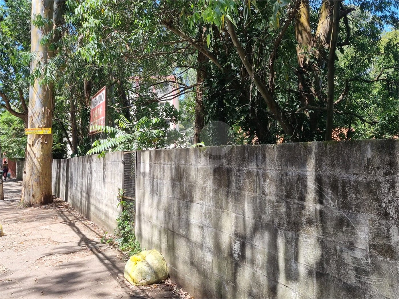 Terreno à venda no condomínio Horto do Ypê, São Paulo - SP