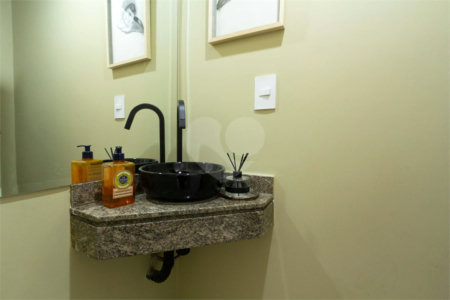 Apartamento à venda com 4 suítes em Vila Nova Conceição, São Paulo, SP