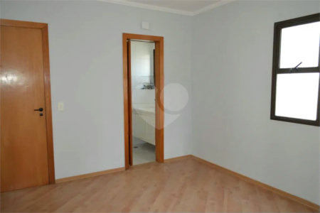 Apartamento à venda com 3 quartos, sendo 1 suíte, em Jardim Vila Mariana, São Paulo, SP