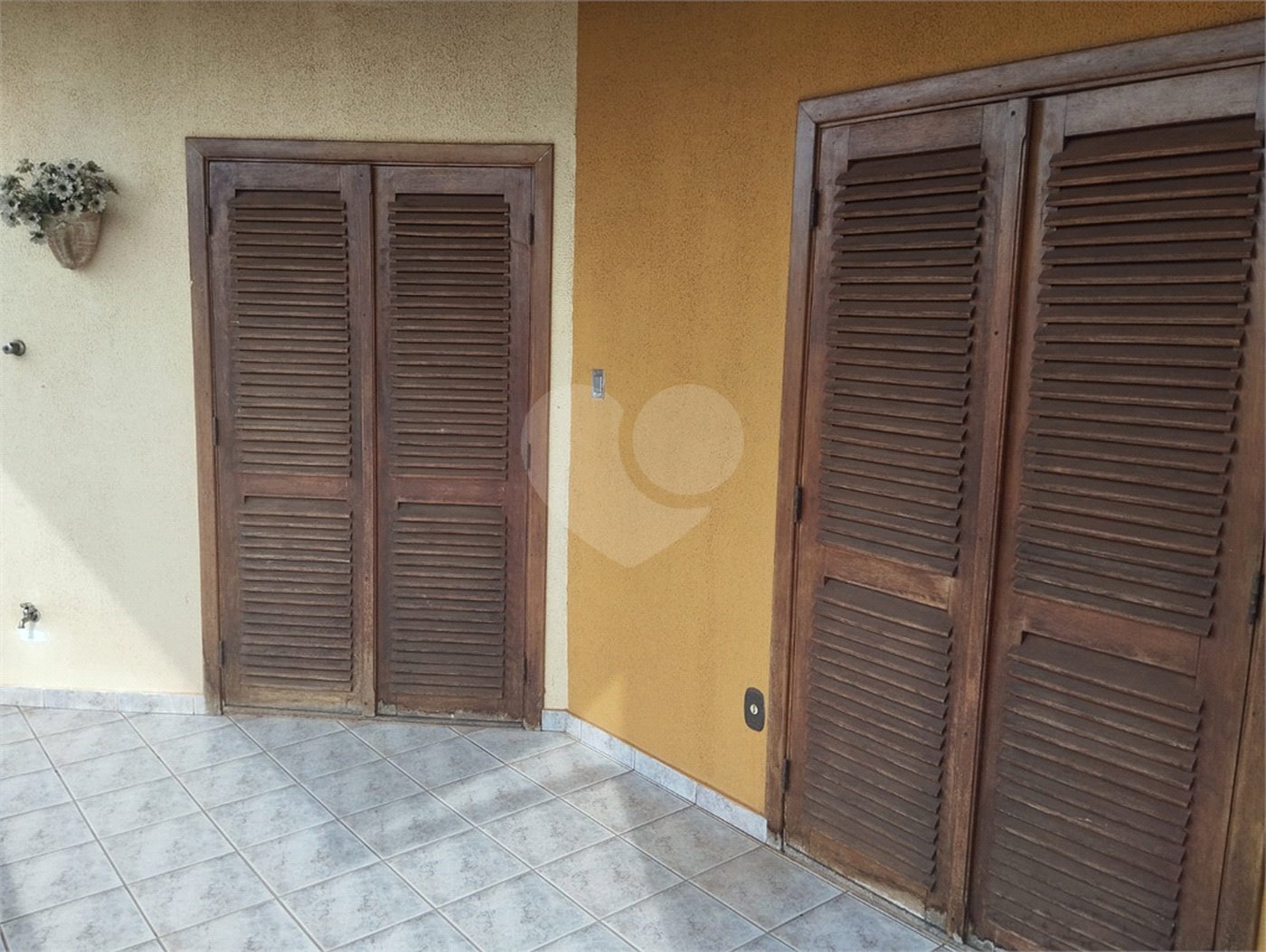 Sobrado à venda com 3 quartos, sendo 1 suíte, em Jardim Nova América, Araraquara, SP