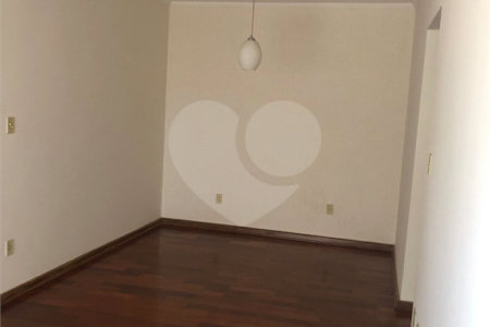 Apartamento à venda com 2 quartos, sendo 1 suíte, no Centro, Araraquara, SP