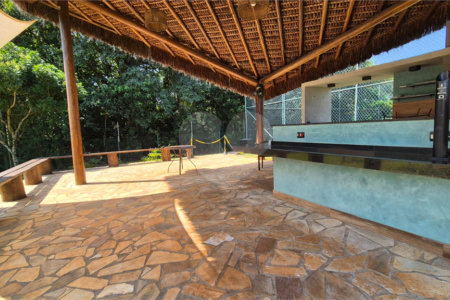 Casa à venda com 4 quartos, sendo 3 suítes, no condomínio Alphaville Nova Esplanada 4, Votorantim - SP