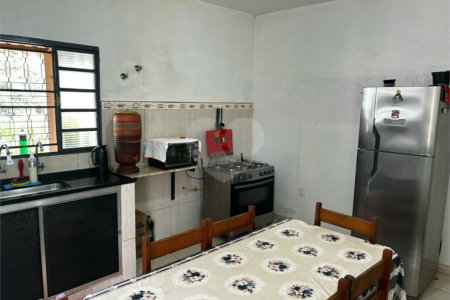 Sobrado à venda com 3 quartos, sendo 2 suítes, em Vila Mazzei, Itapetininga, SP