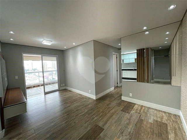 Apartamento à venda com 3 quartos, sendo 1 suíte,  em Tatuapé, São Paulo, SP