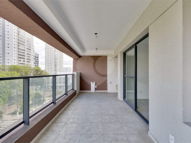Apartamento à venda com 2 quartos, sendo 1 suíte,  em Alto da Boa Vista, São Paulo, SP