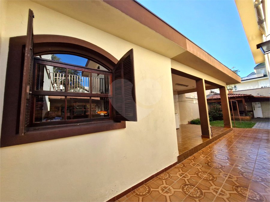 Casa à venda com 4 quartos, sendo 1 suíte, em Alto da Boa Vista, São Paulo, SP