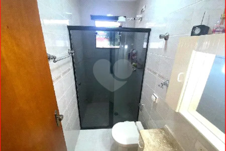 Sobrado à venda com 3 quartos, sendo 1 suíte, em Vila Nivi, São Paulo, SP