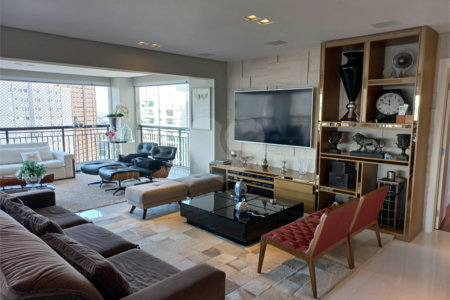 Apartamento à venda com 4 suítes em Santa Teresinha, São Paulo, SP