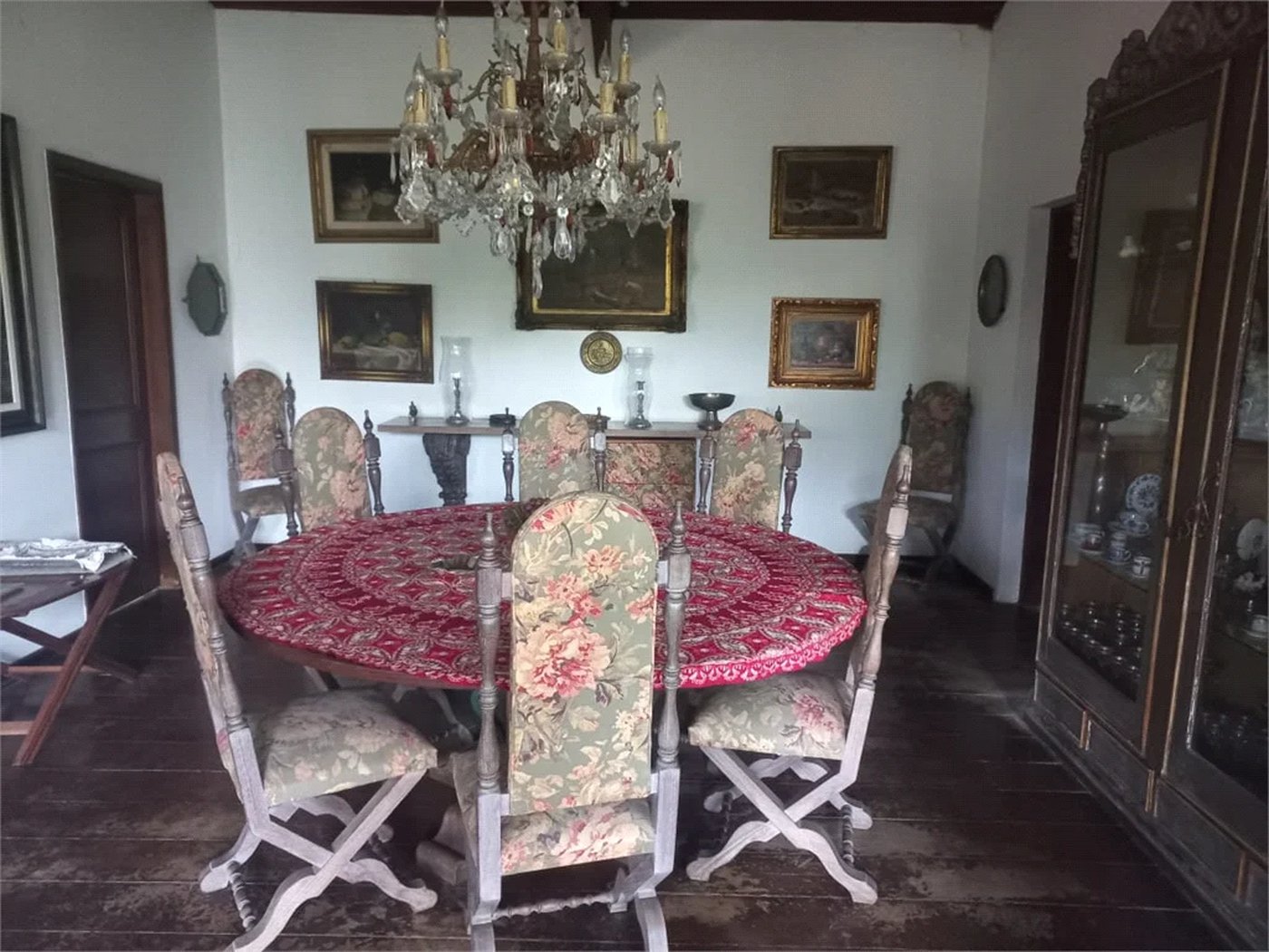 Casa à venda com 3 quartos, sendo 2 suítes,  em Morumbi, São Paulo, SP