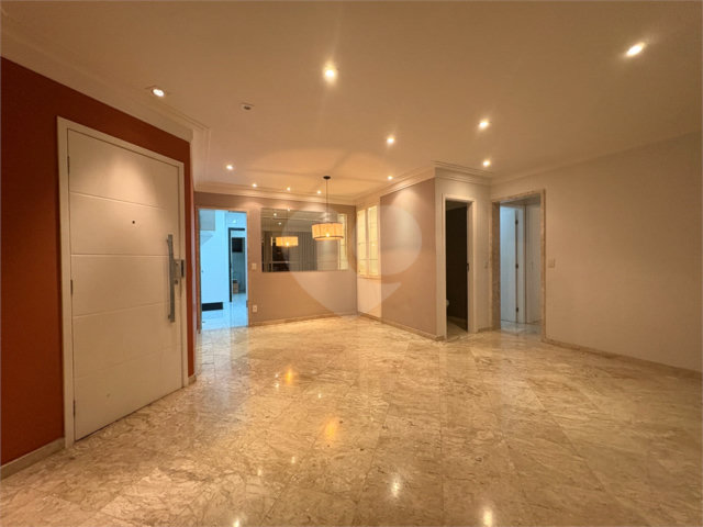 Apartamento à venda com 3 quartos, sendo 1 suíte,  em Santana, São Paulo, SP