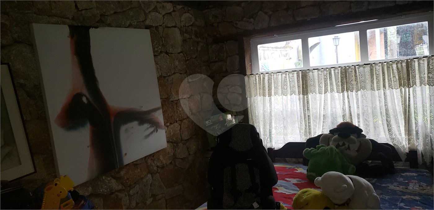 Casa à venda com 4 quartos, sendo 1 suíte, em Serra da Cantareira, Mairiporã, SP