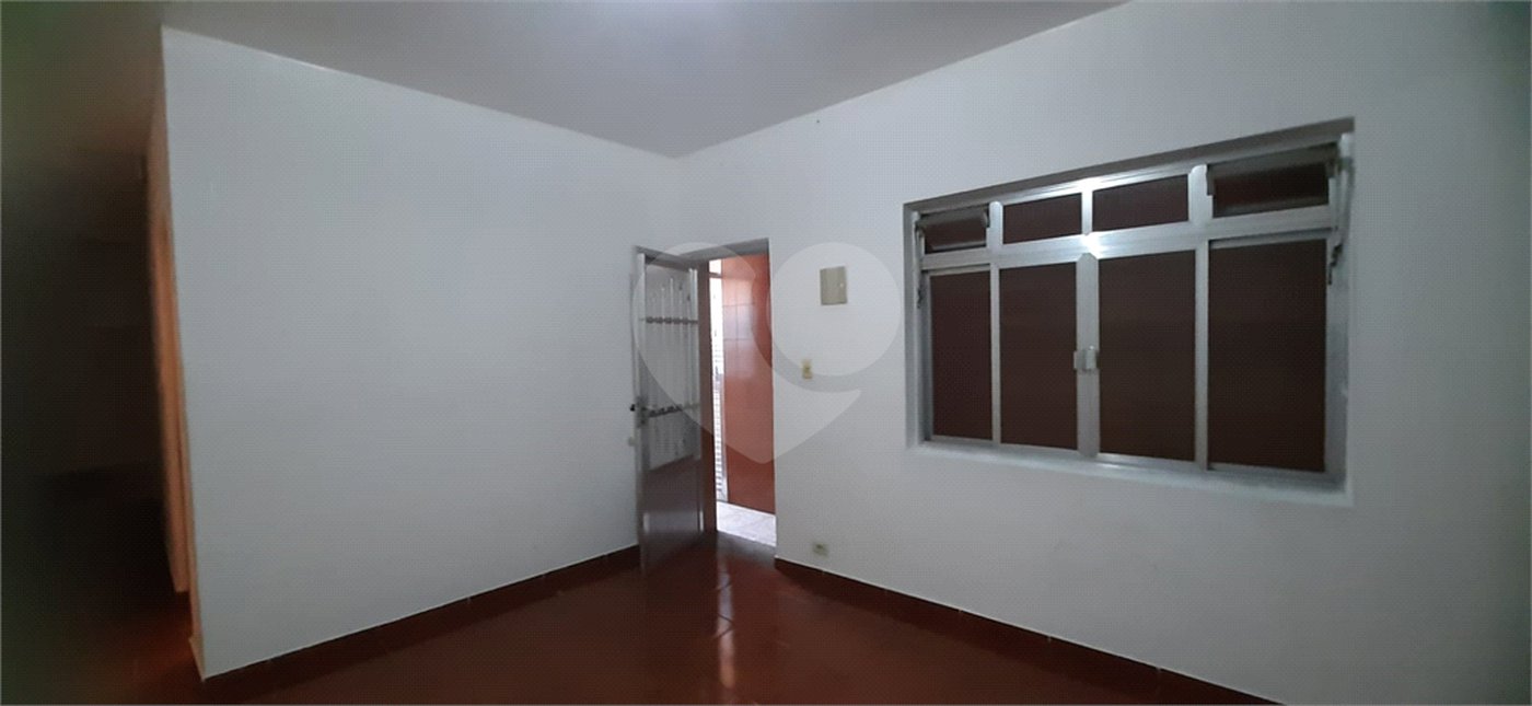 Sobrado à venda com 3 quartos em Jardim Guairaca, São Paulo, SP