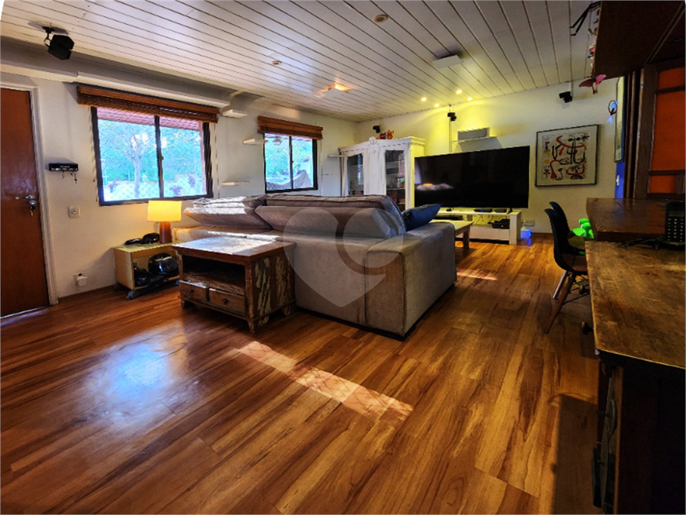 Casa à venda com 4 quartos, sendo 2 suítes,  no condomínio Vila Nova de Gaia, São Paulo - SP