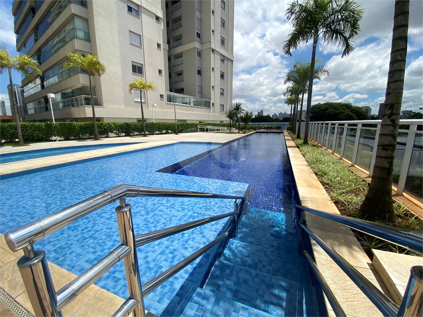 Apartamento à venda com 3 suítes em Barra Funda, São Paulo, SP
