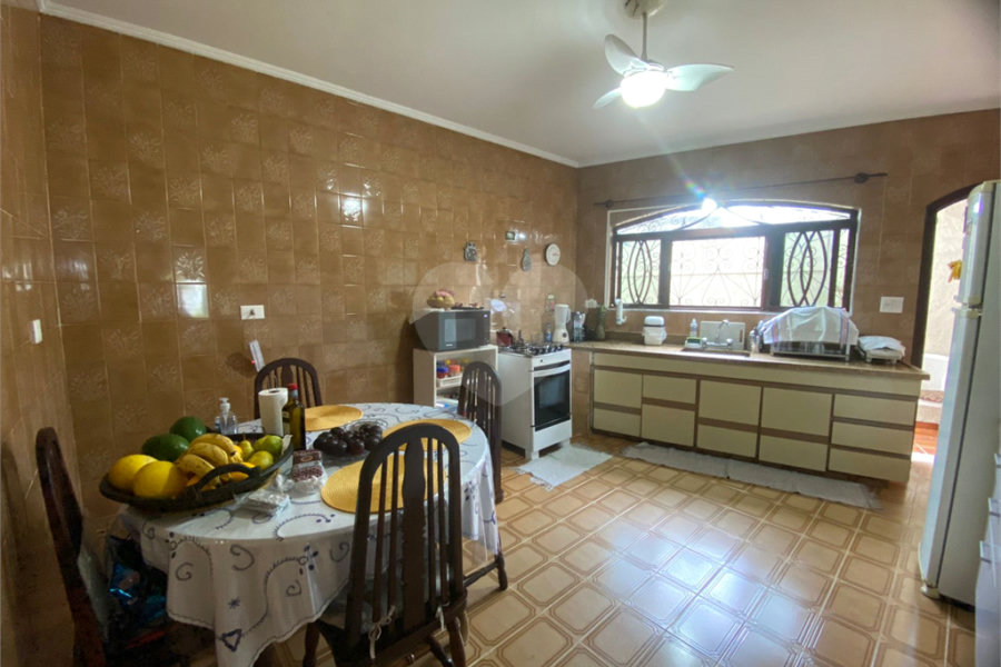 Sobrado à venda com 3 quartos, sendo 1 suíte, em Palmas do Tremembé, São Paulo, SP