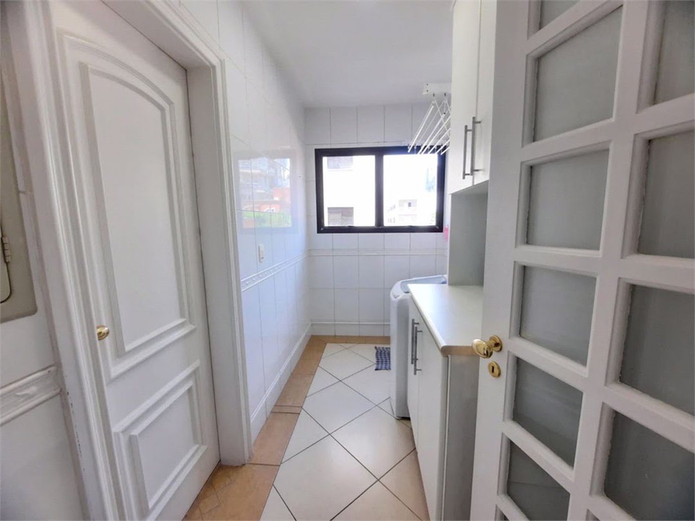 Apartamento Residencial à venda, Balneário Cidade Atlântica, Guarujá - AP1137.