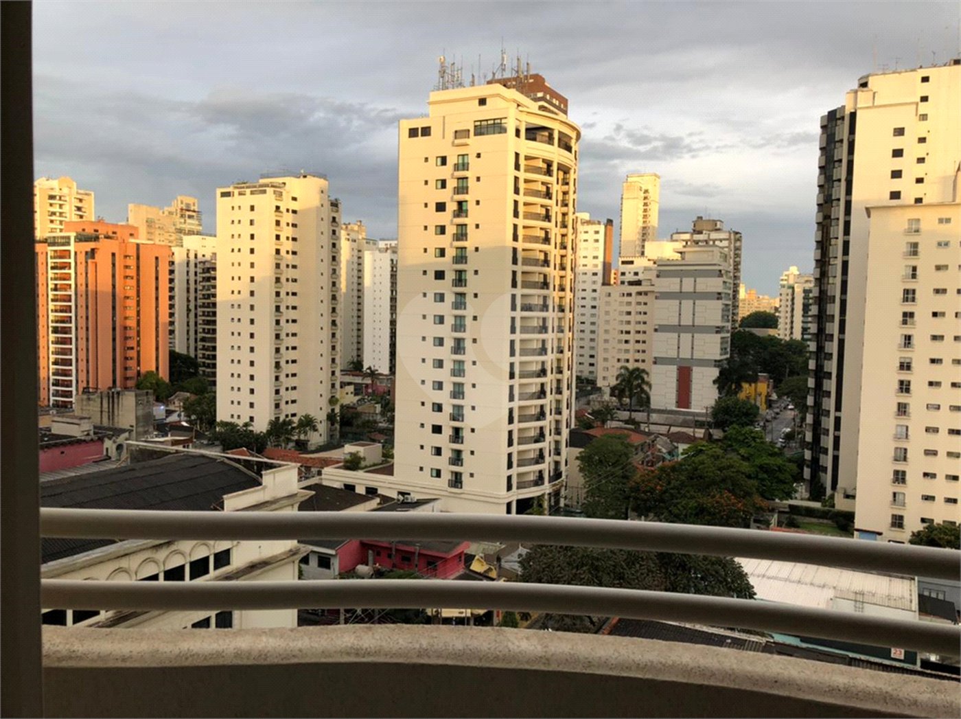 Apartamento à venda com 1 quarto em Indianópolis, São Paulo, SP
