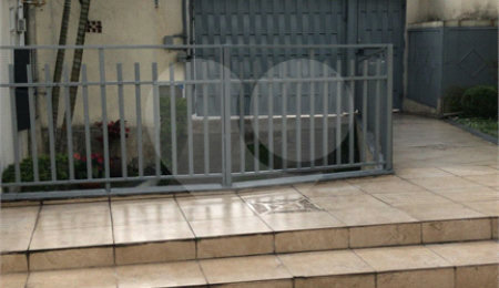 Casa à venda com 3 quartos, sendo 1 suíte,  no condomínio Felipe, São Paulo - SP