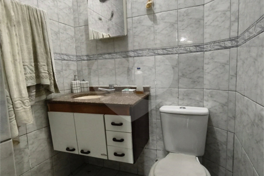 Sobrado à venda com 3 quartos, sendo 1 suíte, em Vila Albertina, São Paulo, SP