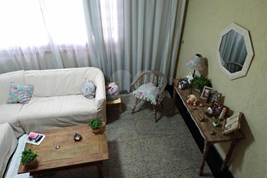 Sobrado à venda com 2 quartos, sendo 1 suíte, em Santa Teresinha, São Paulo, SP