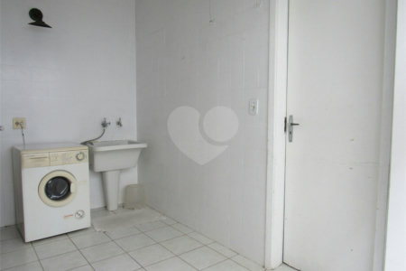 Sobrado à venda com 3 quartos, sendo 1 suíte, em Granja Julieta, São Paulo, SP