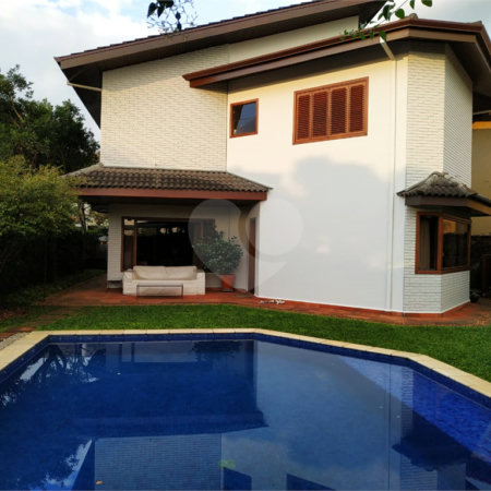 Casa à venda com 3 suítes em Interlagos, São Paulo, SP