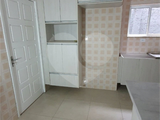 Sobrado à venda com 3 quartos, sendo 1 suíte,  em Horto, São Paulo, SP