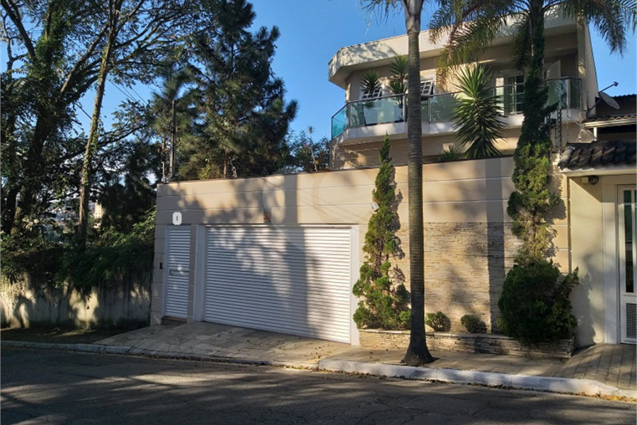 Casa à venda com 4 suítes em Jardim Floresta, São Paulo, SP