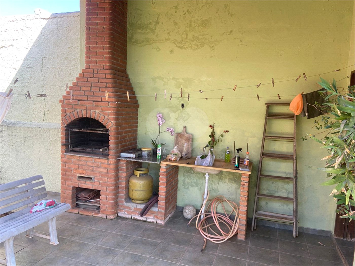 Casa Térrea à venda com 1 quarto em Jardim Débora, Poá, SP