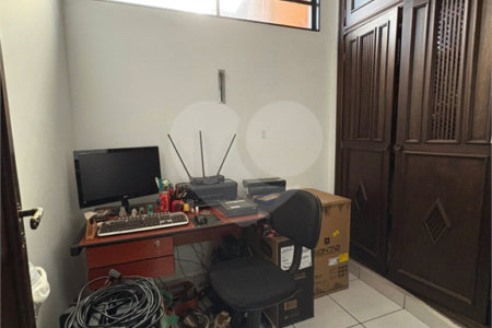 Casa à venda com 3 quartos, sendo 1 suíte, em Jardim São Luiz, Ribeirão Preto, SP