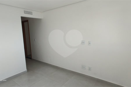 Apartamento à venda com 2 quartos, sendo 1 suíte, em Alvinópolis, Atibaia, SP