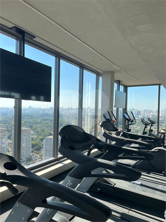 Apartamento à venda com 1 quarto em Moema, São Paulo, SP