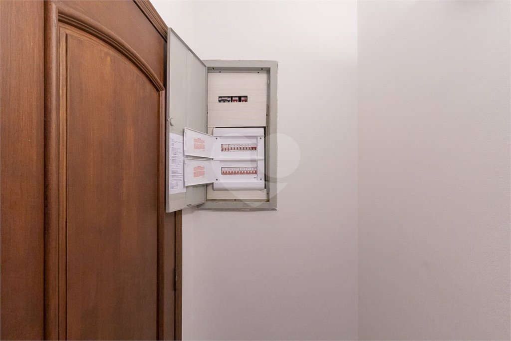 Sobrado à venda com 3 quartos, sendo 1 suíte, em Tremembé, São Paulo, SP