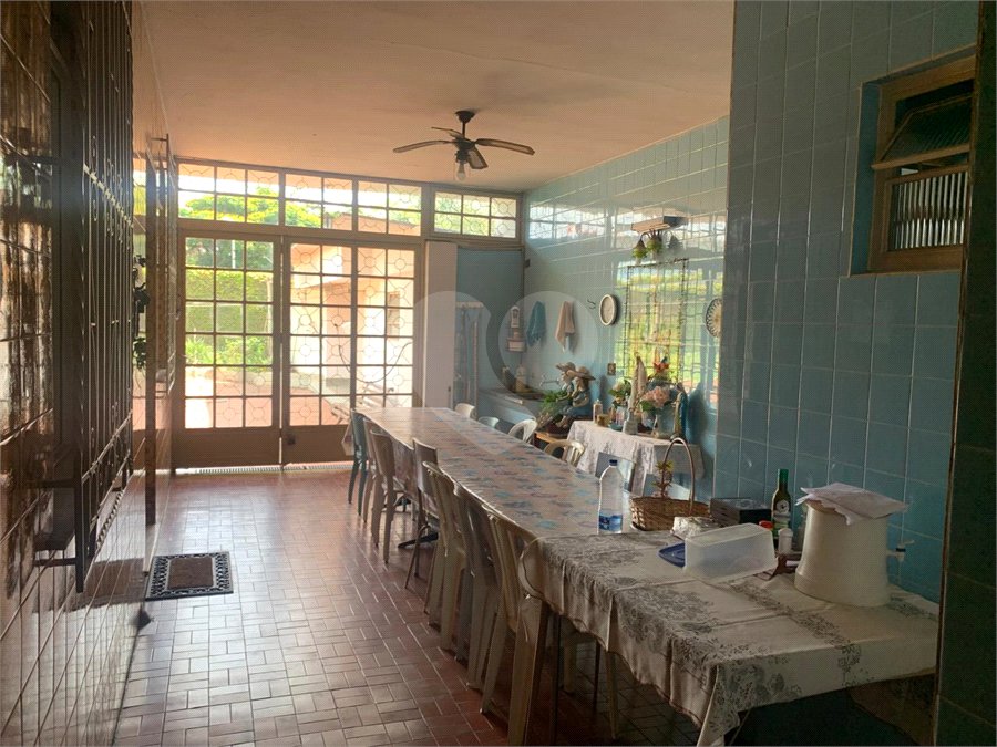 Casa à venda ou para alugar com 6 quartos, sendo 2 suítes, em Parque São George, Cotia, SP