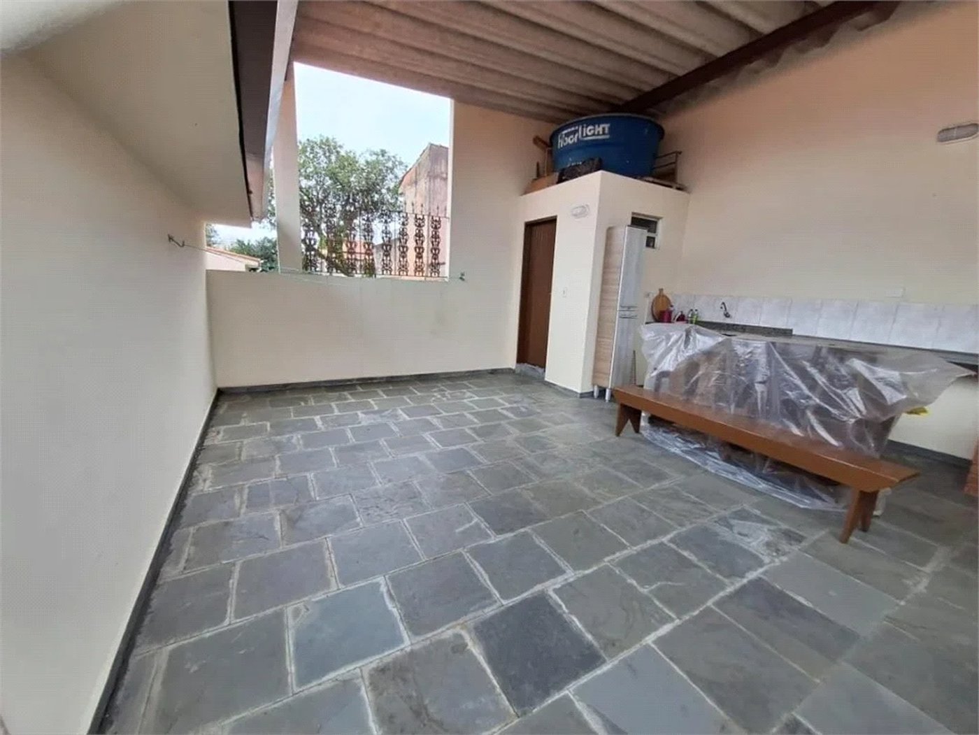 Casa à venda com 3 quartos, sendo 1 suíte, em Vila Gomes, São Paulo, SP
