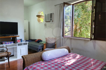 Casa à venda com 5 quartos, sendo 2 suítes,  em Rio Comprido, Rio de Janeiro, RJ