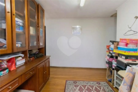 Casa à venda com 3 quartos, sendo 2 suítes,  em Jardim Santa Mena, Guarulhos, SP