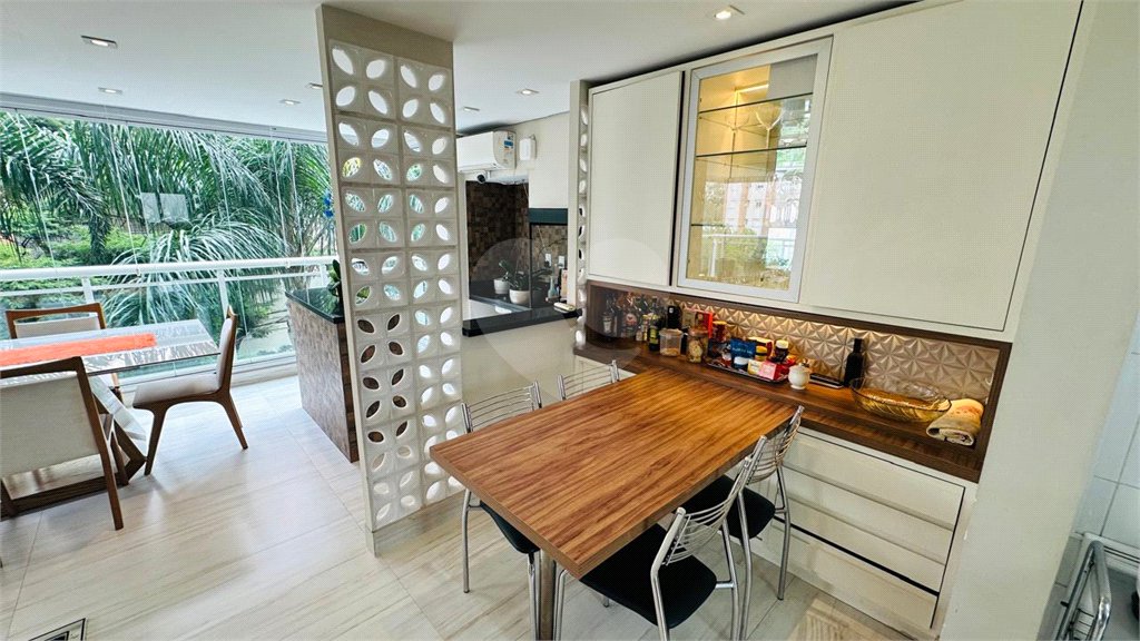 Apartamento à venda com 3 suítes em Vila Mariana, São Paulo, SP