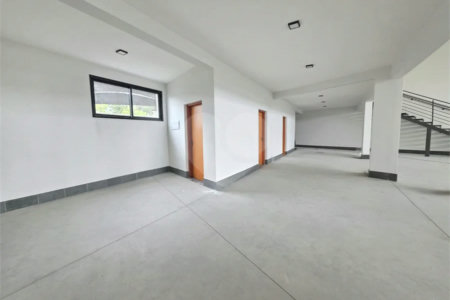 Prédio Comercial para Locação no Jardim Santo Antônio em Valinhos/SP