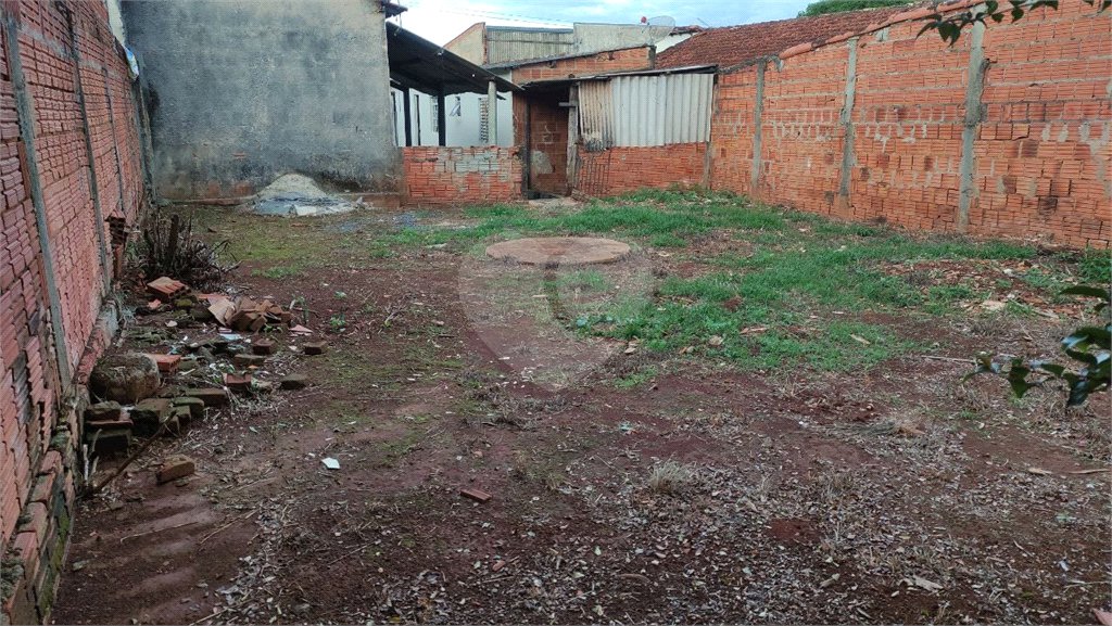 Casa à venda com 4 quartos em Jardim Maricota, Itapetininga, SP