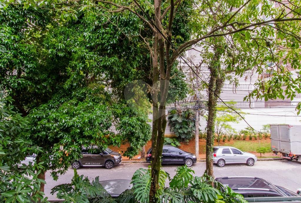 Sobrado à venda com 3 quartos, sendo 1 suíte, em Brooklin, São Paulo, SP